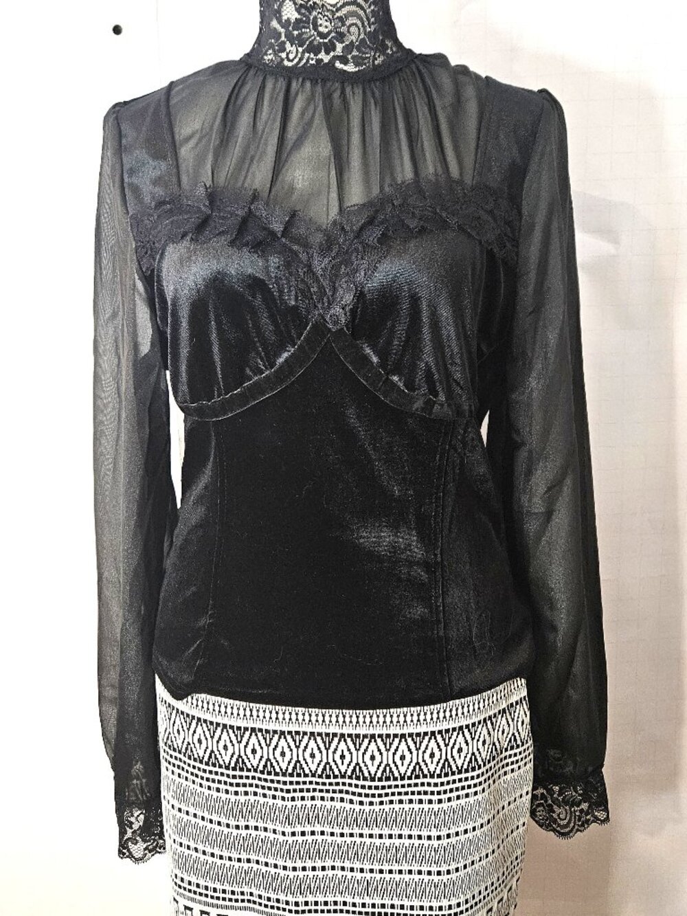 Large Black Faux Velvet Corset-Style Top with Sheer Long Sleeves and Lace Trim